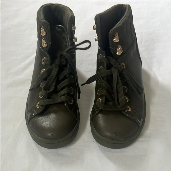 Aldo Olive Booties High-Top Minimalist - Picture 2 of 8